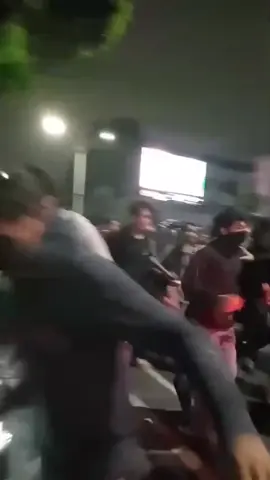 Ia Allah ia Allah begini ya INDONESIA ,sedih rasanya lihat kondisi saat ini di negeri kita sendiri 🥹🥹 #demo #demodpr #dpr 