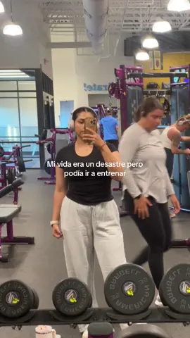Si es terapia lit #gymoutfit #gymmotivation #saludmental #contentcreator #smallcreator 