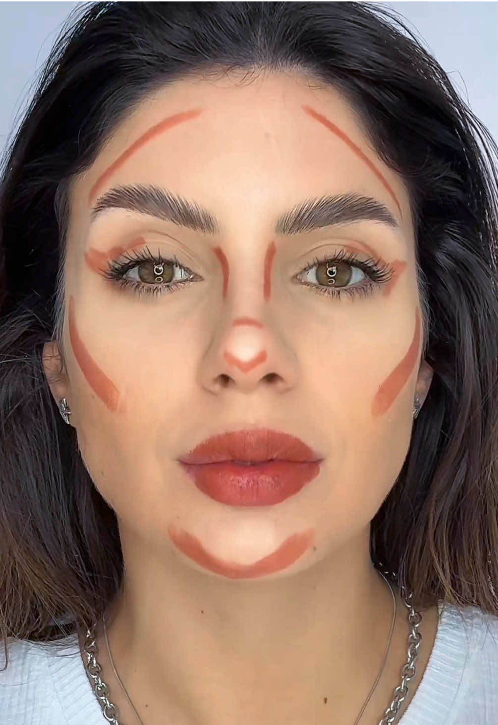 Minha técnica favorita de contorno com 💄  #makeup #desafiotiktok #beautyhacks #beauty #maquiagem 