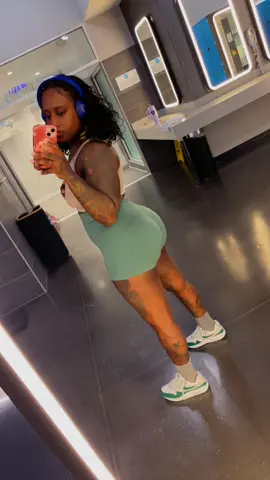 She been quiet lately... that's how you know the next chapter bout to eat 🖤