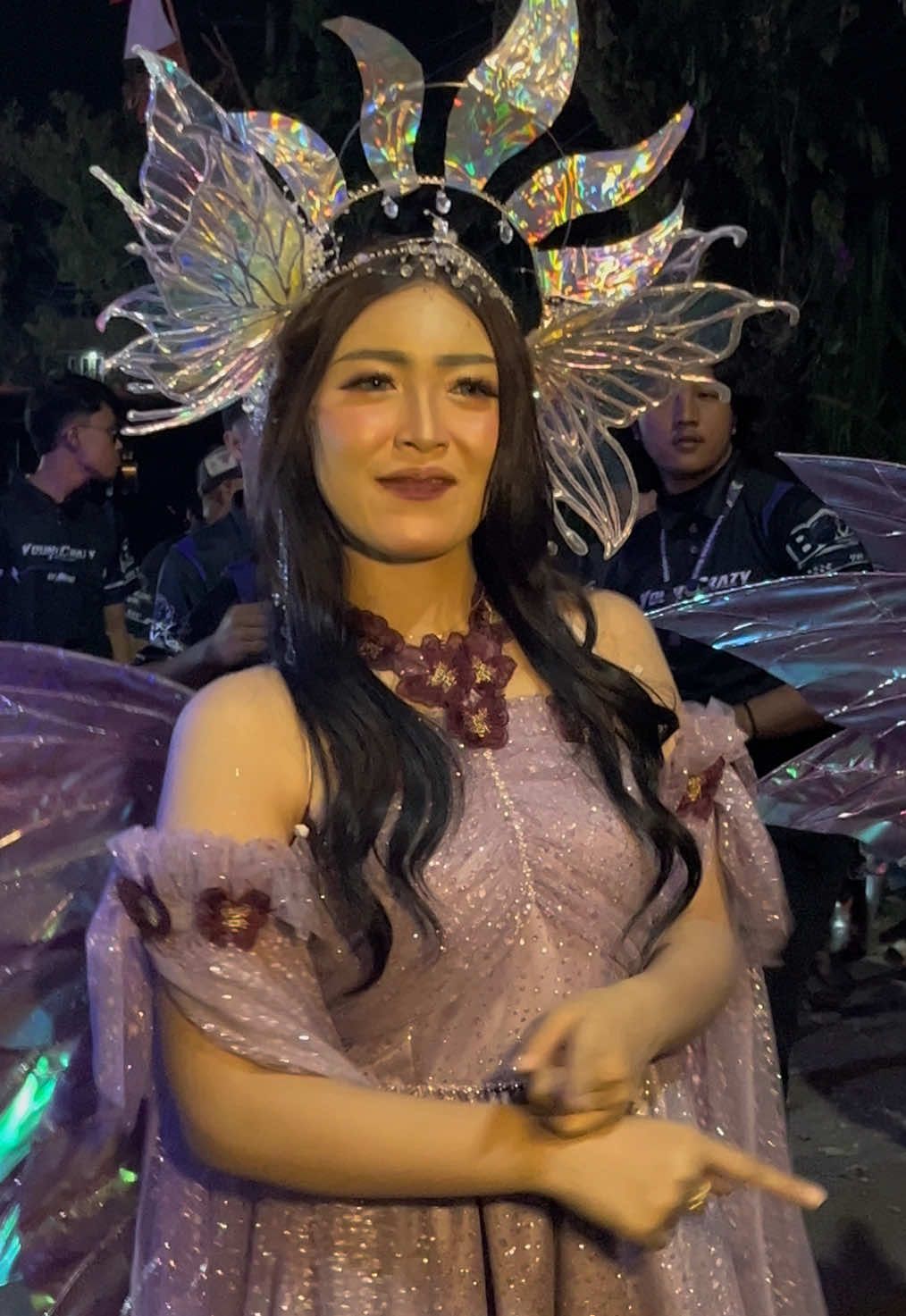 Peri malam😍 @tiaara.jelitta #karnavalsukopuro #jabungmalang #malang24jam #viralfyp #fyp 