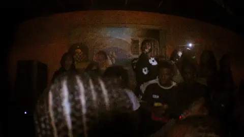 Live blends w/ DJT4 #djt4lley #dj #djsoftiktok #fyp #mashupdj #strictlyvibesdj #phillydjs #xyzbca 