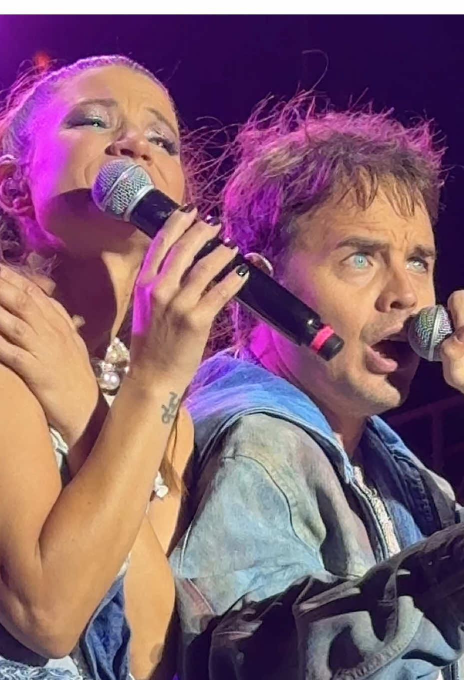 Con ganas de un concierto más @ErreWayTour #erreway🚸 #errewaylima #camilabordonaba #benjaminrojas #fyp 