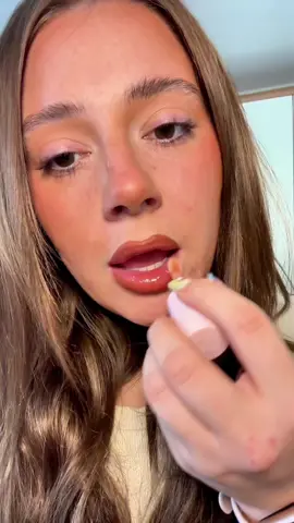 When I went live last night a lot of you were asking for my lip combo so here you go 💗Check my showcase if your interested in anything I’ve used 💗 #asmr #asmrtist #asmrtists #asmrcommunity #asmrtiktoks #asmrsounds 