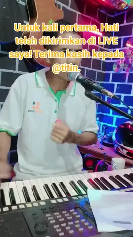 Saya sangat menghargainya! Terima kasih, titin! Ini kali pertama saya melihat Hadiah ini di LIVE saya. @titin #tiktoklive #livehighlights #livegift #handhearts #hati 