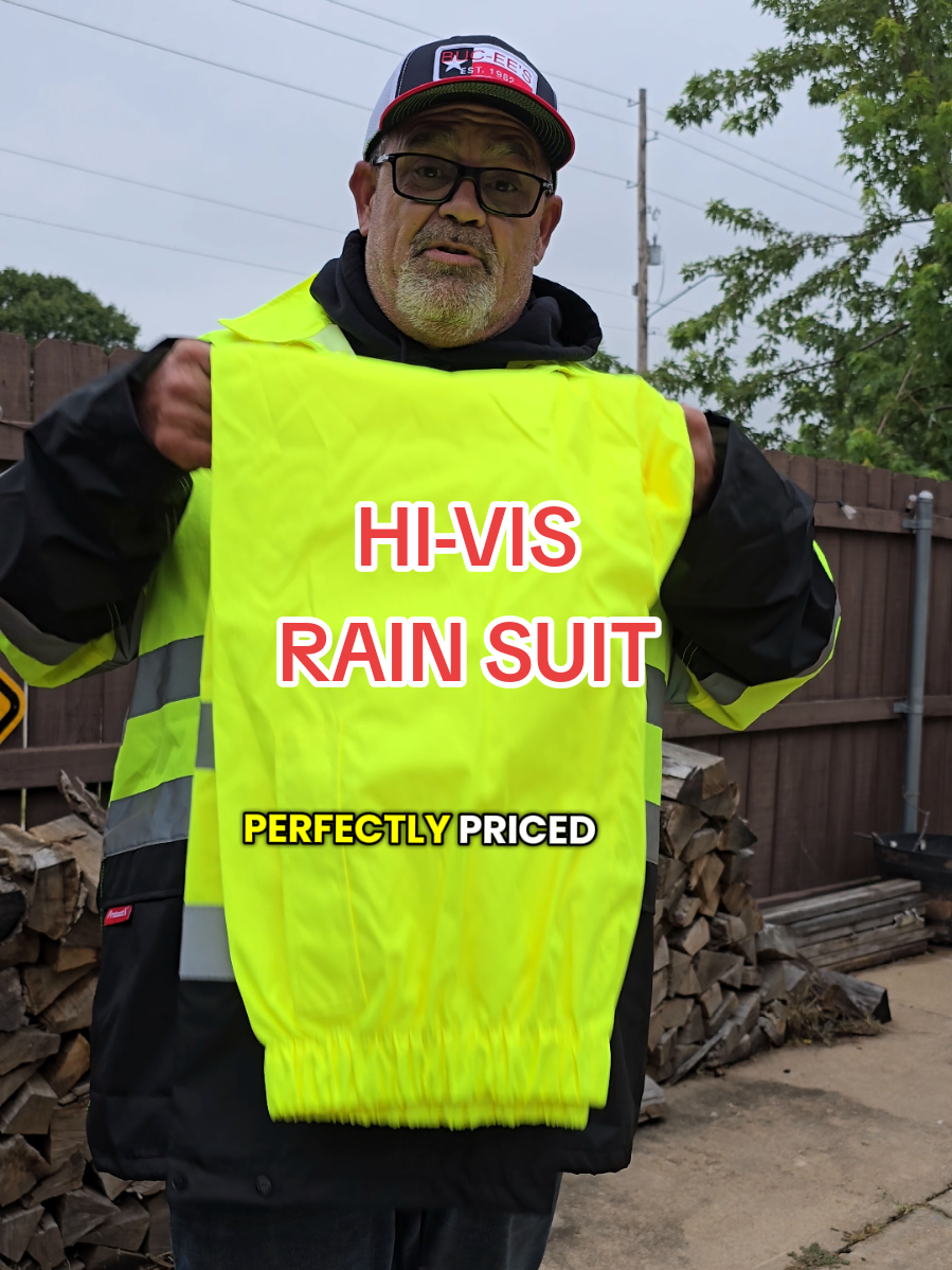 perfect HI-VIS Rain suit for motorcycle riders, construction workers. #rainsuit #motorcycles #construction #hivis @Protect X 