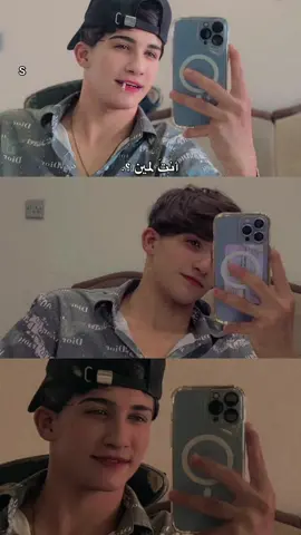 #CapCut انا لعيونها بس 🥹🤎. #اكسبلور #fypシ゚ #foryou #شعر اترند /قوالب _كاب_كات_جاهزه_للتصميم الشعب الصيني ماله حل 😂😂 