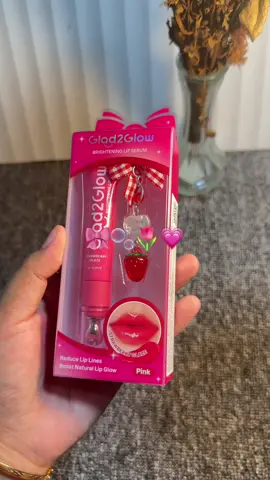 #glad2glow #lipserum 