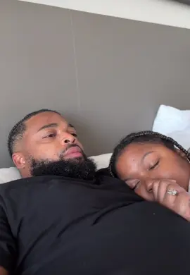 I didn’t need that much space. #marriedlife #fyp #couplecomedy #TheHoneymoonerz 