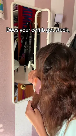 More and more women use this comb to maintain their hair hygiene and comfort ✨💕 #womenhair #womenhairloss #haircare #hygieneproducts #haircomb 