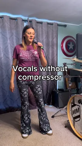 how to achieve a unique vocal tone 🎶 #producer #vocals #funny #indieband #musicproduction 