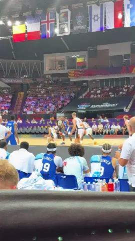 Zaccharie Risacher qui explose le cercle pour ce début d’Eurobasket en Pologne 🏀😤 #eurobasket #Risacher #equipedefrance #basket #sportstiktok 