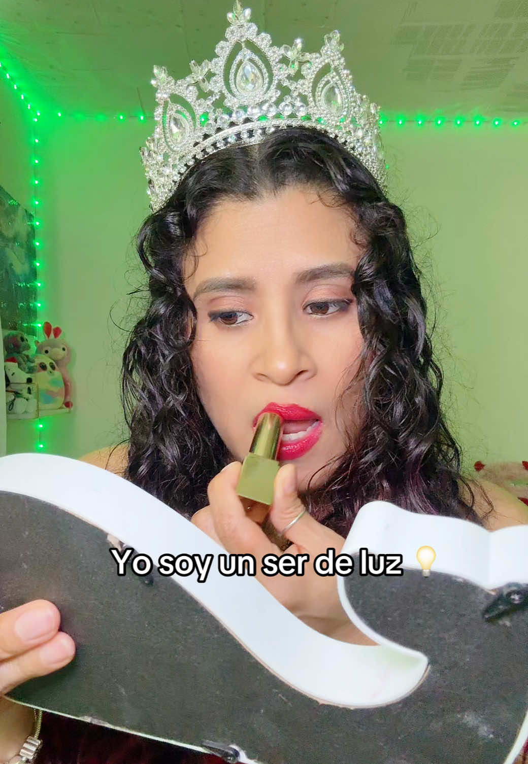 Yo soy un ser de luz 💡🙂‍↔️🤣#Meme #lalola #rosariotijeras4 #humor #kianilapechocha 
