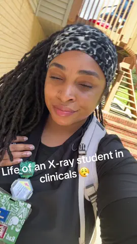 My water bottle and packed lunch are in my bag !  #fyp #radiologictechnologist #student #radtechstudent 