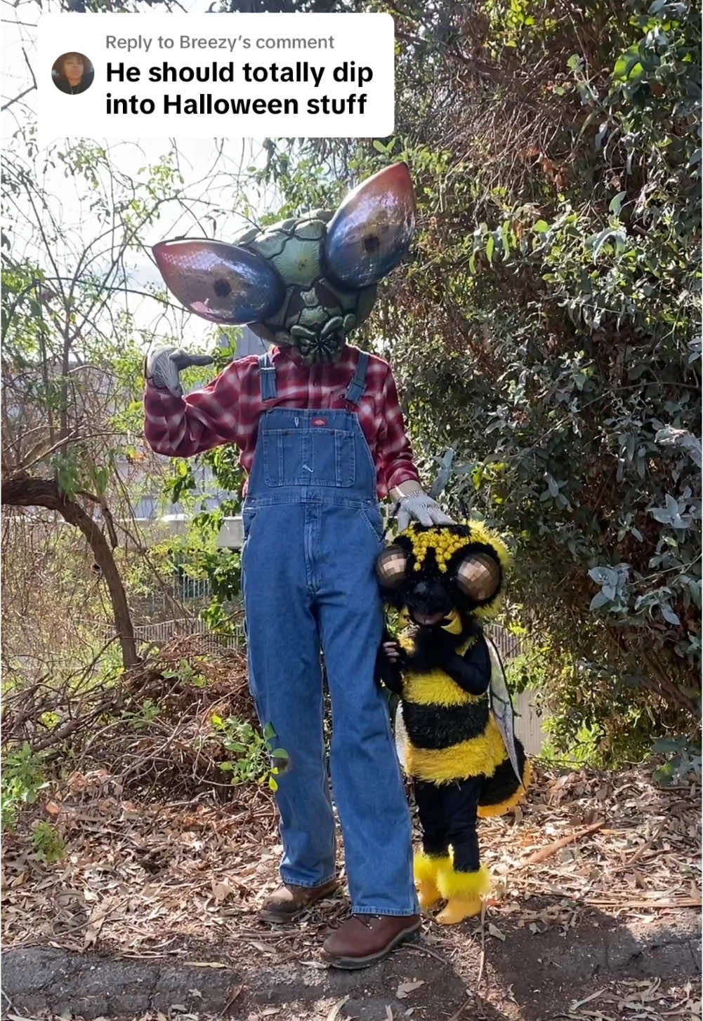 Replying to @Breezy  some Halloween costumes Ben’s made over the years. First Ryder was a mosquito then a bee then a jumping spider .. he even made the spider from scratch that was on my pregnant belly! This Halloween he’s making a costume involving both kids and it will be insane. We will be auctioning it off and donating the money to children’s hospital where Ryder is being treated for her brain tumor! Stay tuned! Thank you for the support and love for what he does. You all seriously rock! #handmadehalloween #halloweencostume #halloween ben Bayouth @ShweetStudio 