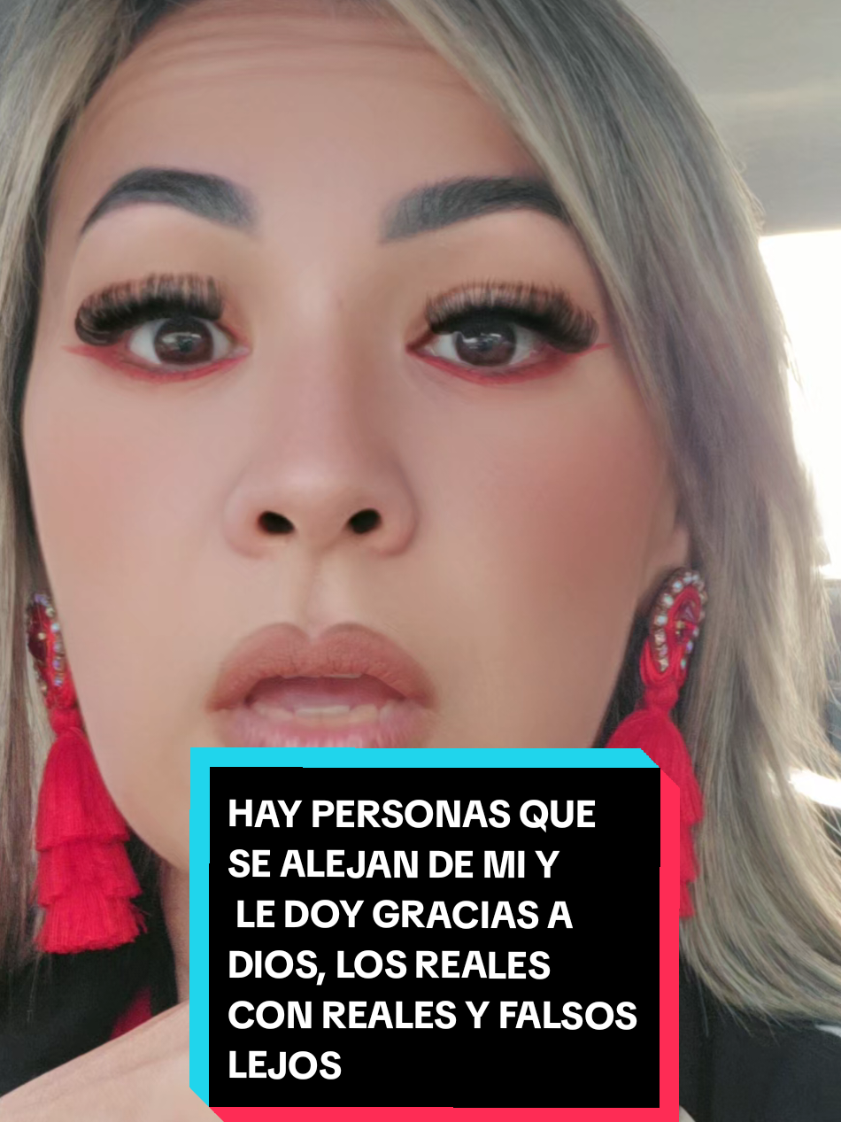 Hay personas que se alejan de mi y les juro que yo les doy gracias a Dios, los reales con los reales y los falsos con los falsos, la gente reales muy poquita #realesconreales #falsosconlosfalsos #personasquesealejan #lagenterealesmuypoquita #pensamientosyreflexiones 