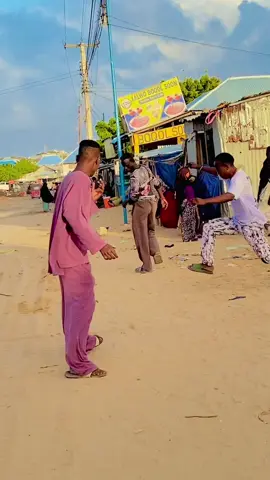 Part two 2️⃣ prank 🤣🤣🔥🫣#manowww🤴🏿❤️ #soomalitiktok #ciyaalxamar #prankvideo 