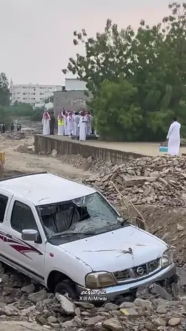 الامين عبدالله الجالي يتفقد الاضرار السيول في محافظه محايل عسير#محايل_عسير #اكسبلورexplore 