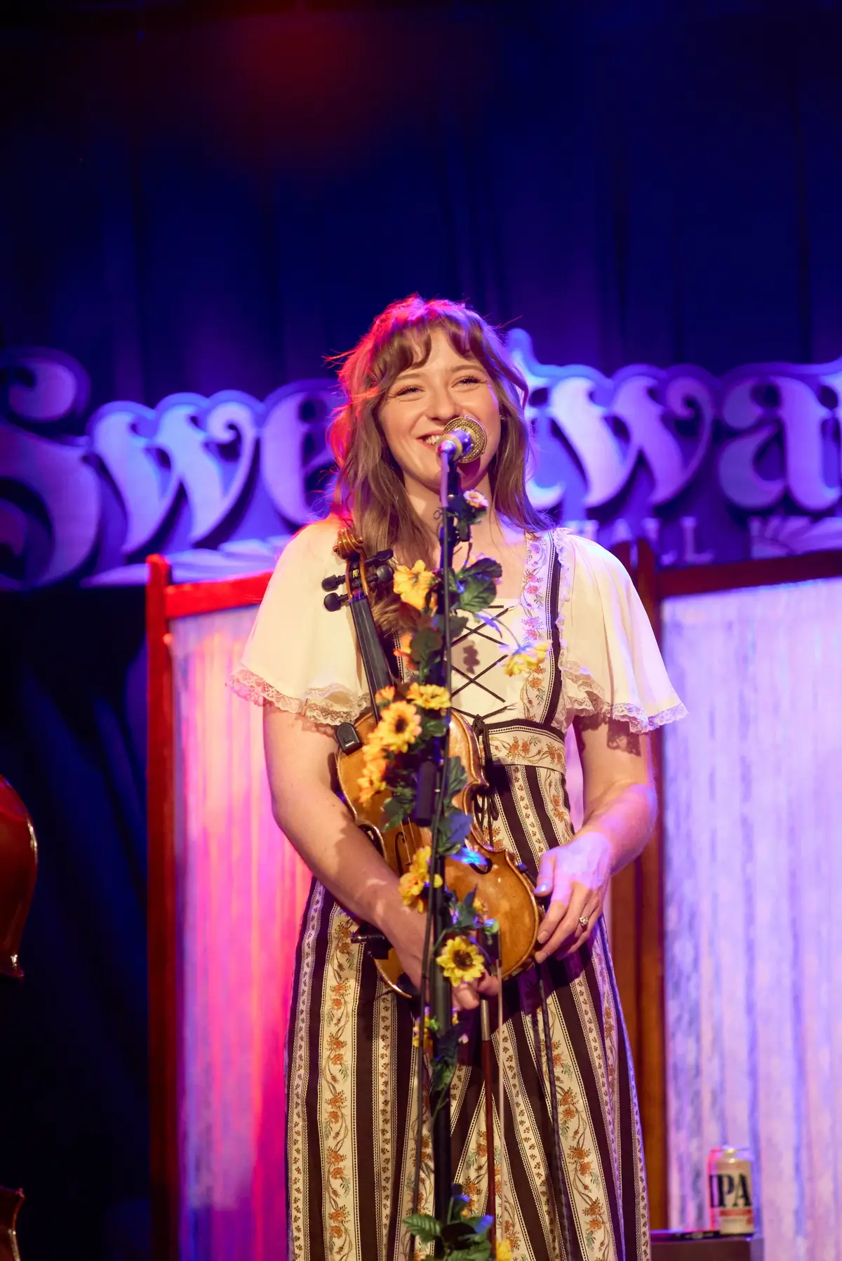 A few photos our friend Ad Astra snapped at @sweetwatermusichall 💛 We had such a lovely time that we decided to keep it rolling!! See y’all soon (:  #thewildwoods #sweetwatermusichall #dearmeadowlark #OnTour #westcoast #eastcoast #wholelottalove #goodtimes #millvalley 