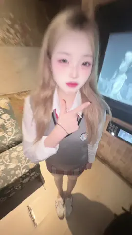 흑발vs탈색