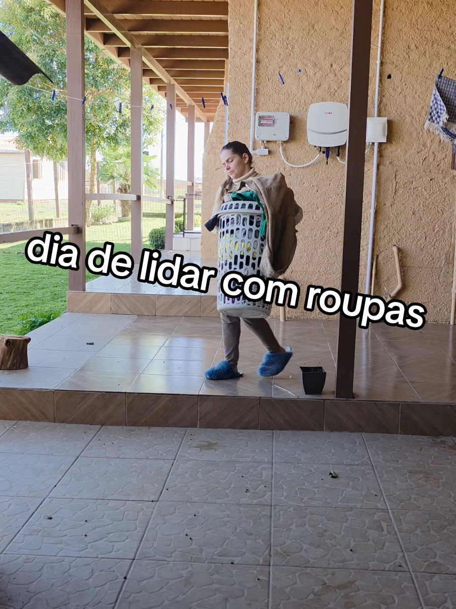 dia de lidar com roupas #donadecasa #fory