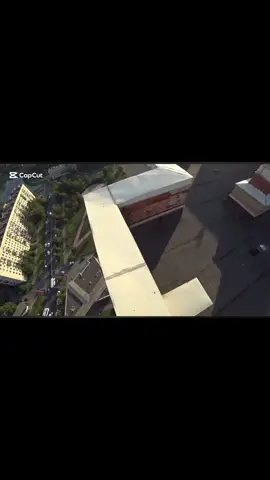 #الشعب_الصيني_ماله_حل😂😂 #bikehome #fypシ゚viral #fyp #viralvideo #mtb #bikelife #fall #parkour 