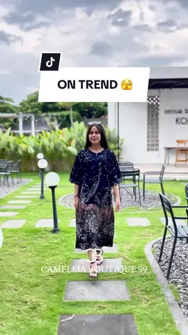Top 1 Daster favorit di Boutique kami, yaitu Daster Wiru … Untuk urusan motif dan warna disini ga ragu sih bun, kualitas nomero uno, kalo perkara harga, tenaaang aja bun, ga bikin boncos saldo 🤣😎 Buruan cek keranjang kuningg 🔥✨ #camelliaboutique99 #guncang99 #dasterviral #DasterKekinian 