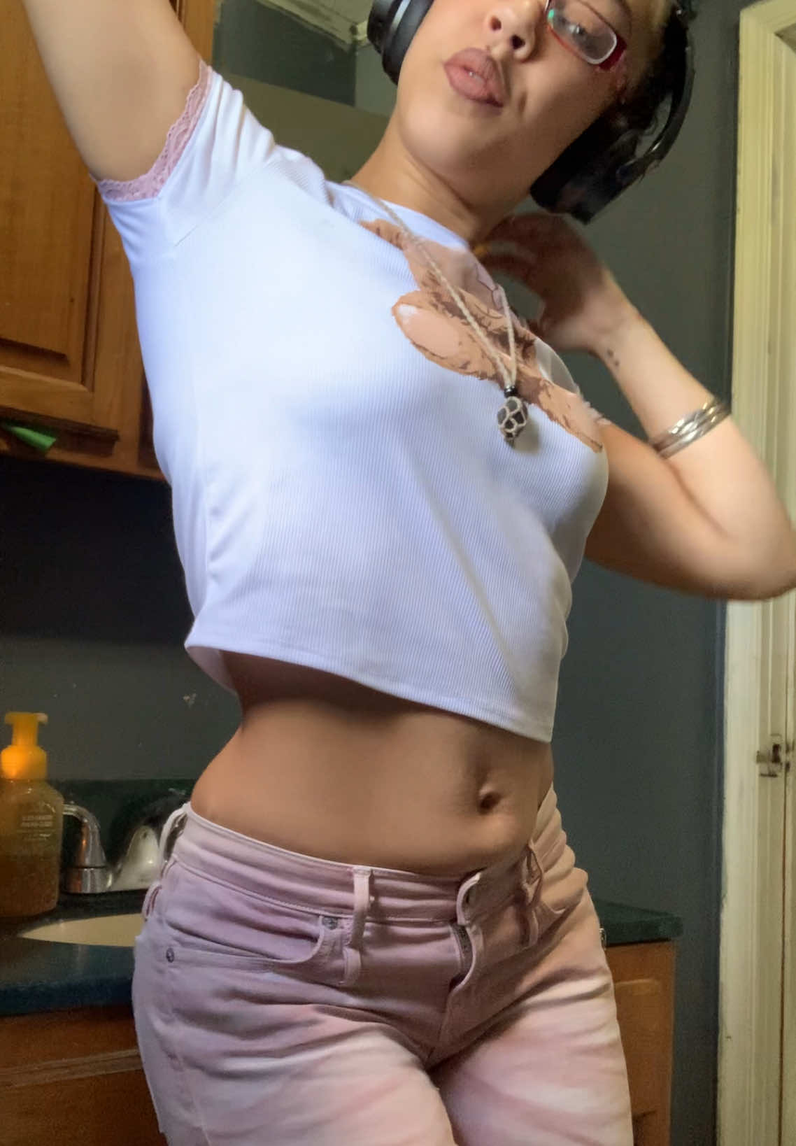 pretty little skinny bitty body modelesque😝