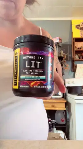 Okay but who knew gains could taste this good? 🦈💪 Beyond Raw nailed it with this Shark Bite gummy flavor—sweet, tangy, and seriously addicting. Fueling up never felt so fun! #Fitness #fitnessjourney #fitnesstips 