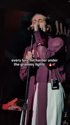 Dami live with Nothing Breaks Like a Heart 🎤💔✨ #damianodavid #indiemusic #GRAMMYMuseum #NothingBreaksLikeAHeart