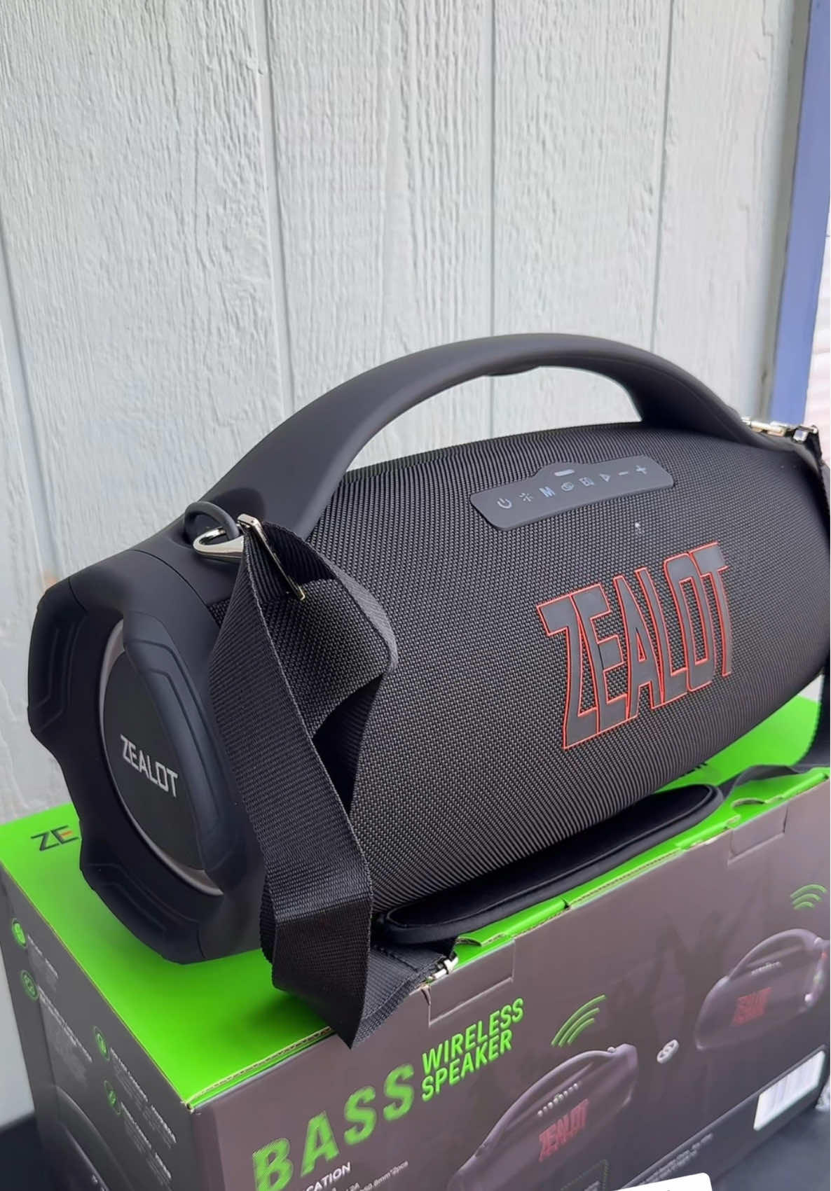 Bocina recargable inalámbrica zealot s98 de 160 watts $259 dolares envío gratis #tiktokmademebuyit #tiktok #tiktokshop #zealots98 #wirelessspeaker #bocinabluetooth #bocinainalambrica #playa #camping #fiesta 