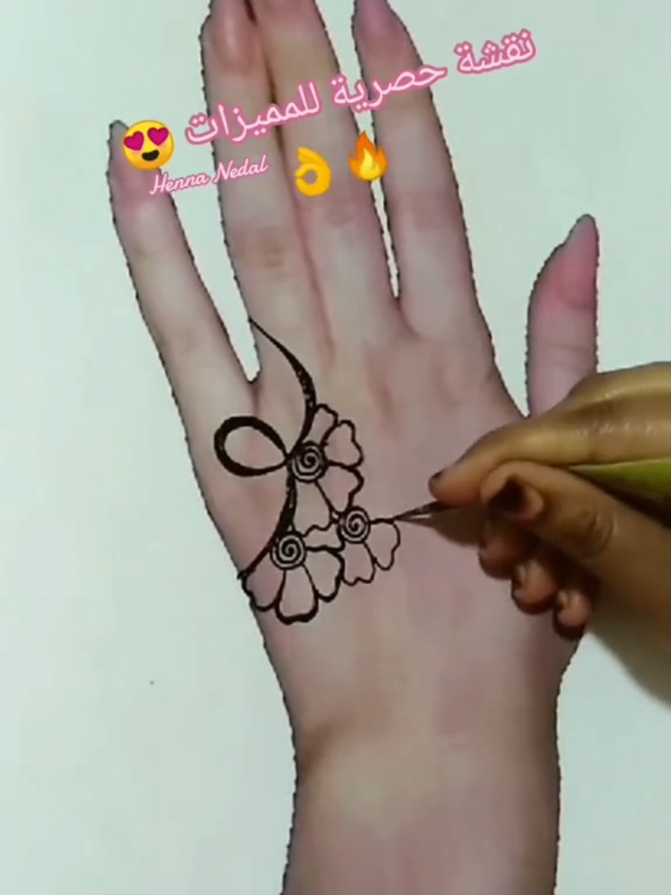#رسم_حنة_عرايس #رسم_حنة_سوداني #نقشات_حناء_عصريه #اشكال_حنه_رسم_سوداني #حنة_بيقن 