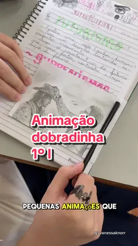 Essa técnica simples ajuda a entender a base do cinema de animação, que também se constrói a partir da sucessão de imagens estáticas que, ao serem vistas em sequência, ganham vida e movimento! #professoradearte #auladearte #desenhoanimado #desenhandonaescola #desenhando 
