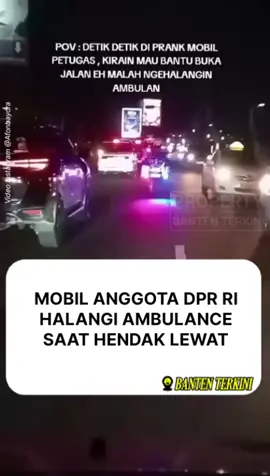 Viral mobil anggota DPR RI, disebut menghalangi mobil ambulan. Mobil diketahui milik anggota DPR RI dari Fraksi PKB dapil Bojonegoro #viral #dpr #mobildpr #ambulnace 