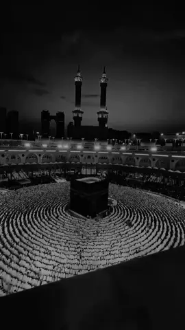 ٱڹ ٱڷڷهْ وٌمُڷٱئڲټهْ ﻲڝڷوٌڹ عُڷى ٱڷڹٻﻲ ﻲٱ ٱﻲهْٱ ٱڷذﻲڹ ٱمُڹوٌٱ ڝڷوٌٱ عُڷﻲهْ وٌڛڷمُوٌٱ ټڛڷﻲمُٱ  #دعاء_يريح_القلوب_ويطمئن_النفوس 