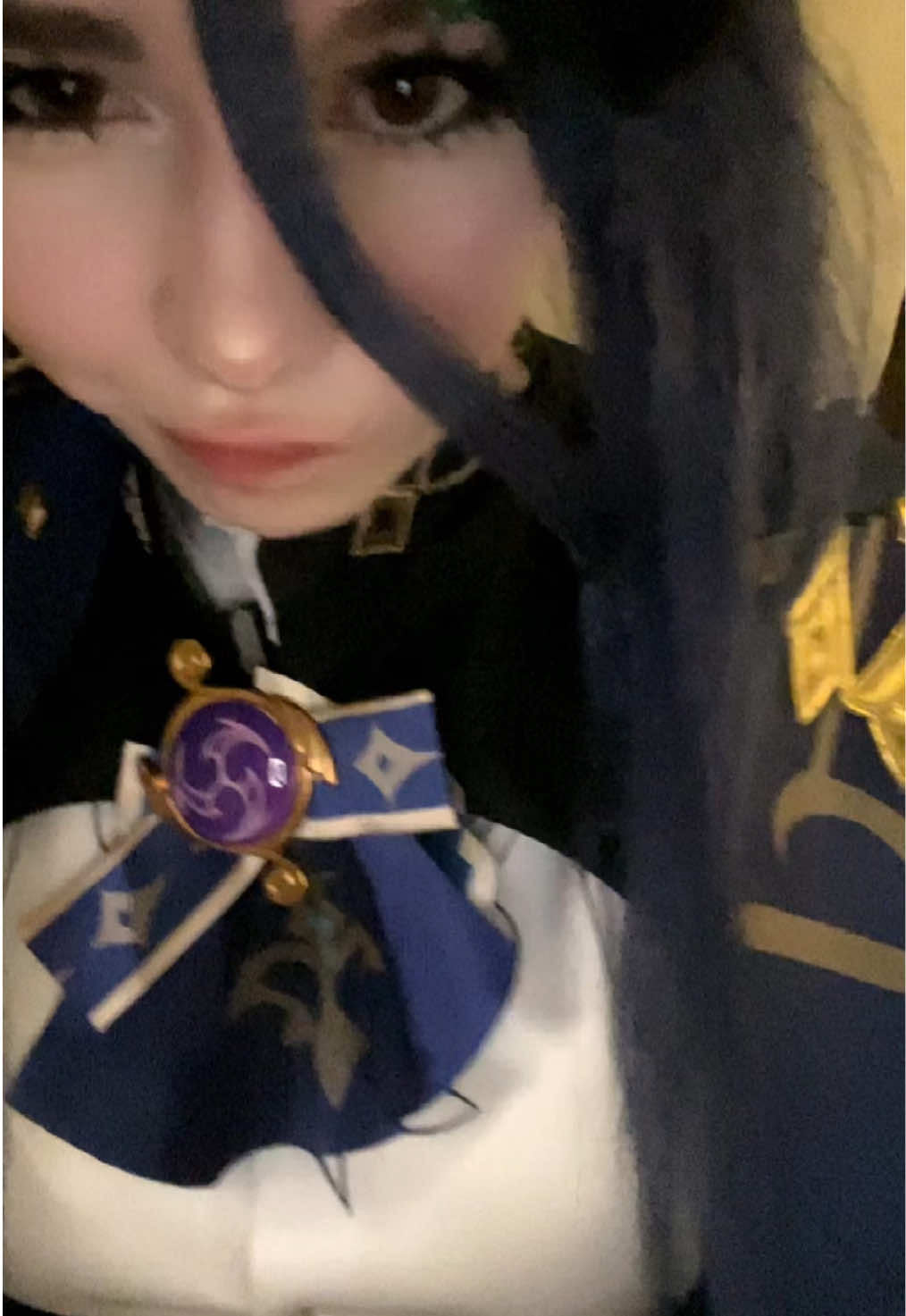 Please come home to me and the kids @Jenny #clorinde #navia #genshinimpact33 #cosplay #fyp 