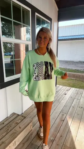 NEW GRAPHICS 😍😍😍 #crewnecks #longsleeve #SmallBusiness 