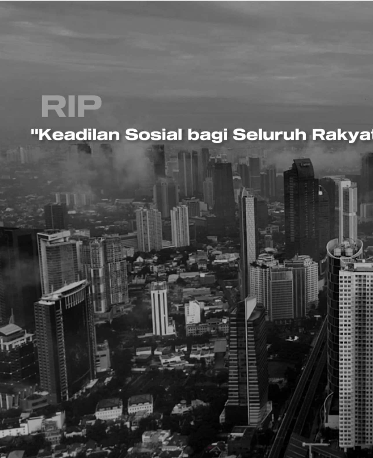 Keadilan Sosial Bagi Seluruh Rakyat Indonesia ? ❤️‍🩹🥀 (feel free to share) #ripdemokrasi #brimob #ojol #keadilan #share 