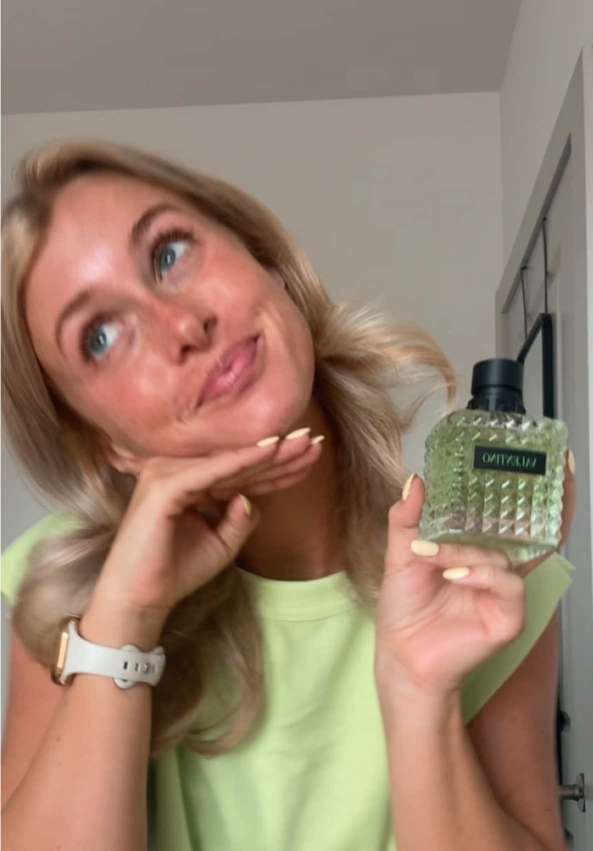 my scent of the day!! @Valentino.Beauty keeps spoiling me!! This scent is Green Extravaganza 💚