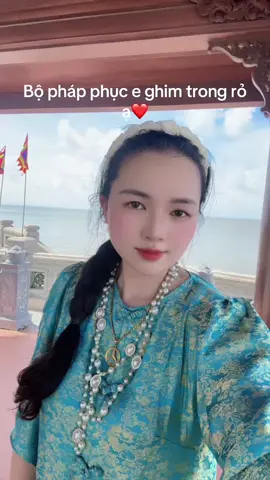 Vải mát. Ko nhăn. Mặc đẹp lắm ý. Mn tk trong rỏ e nhé!