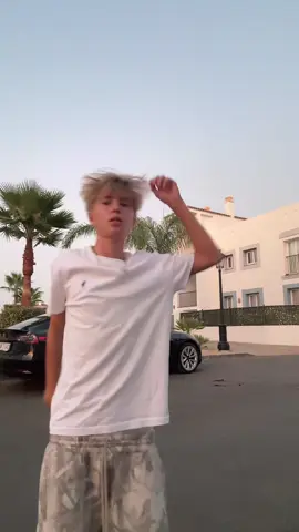ALL U NEED IS A BLONDE GUY