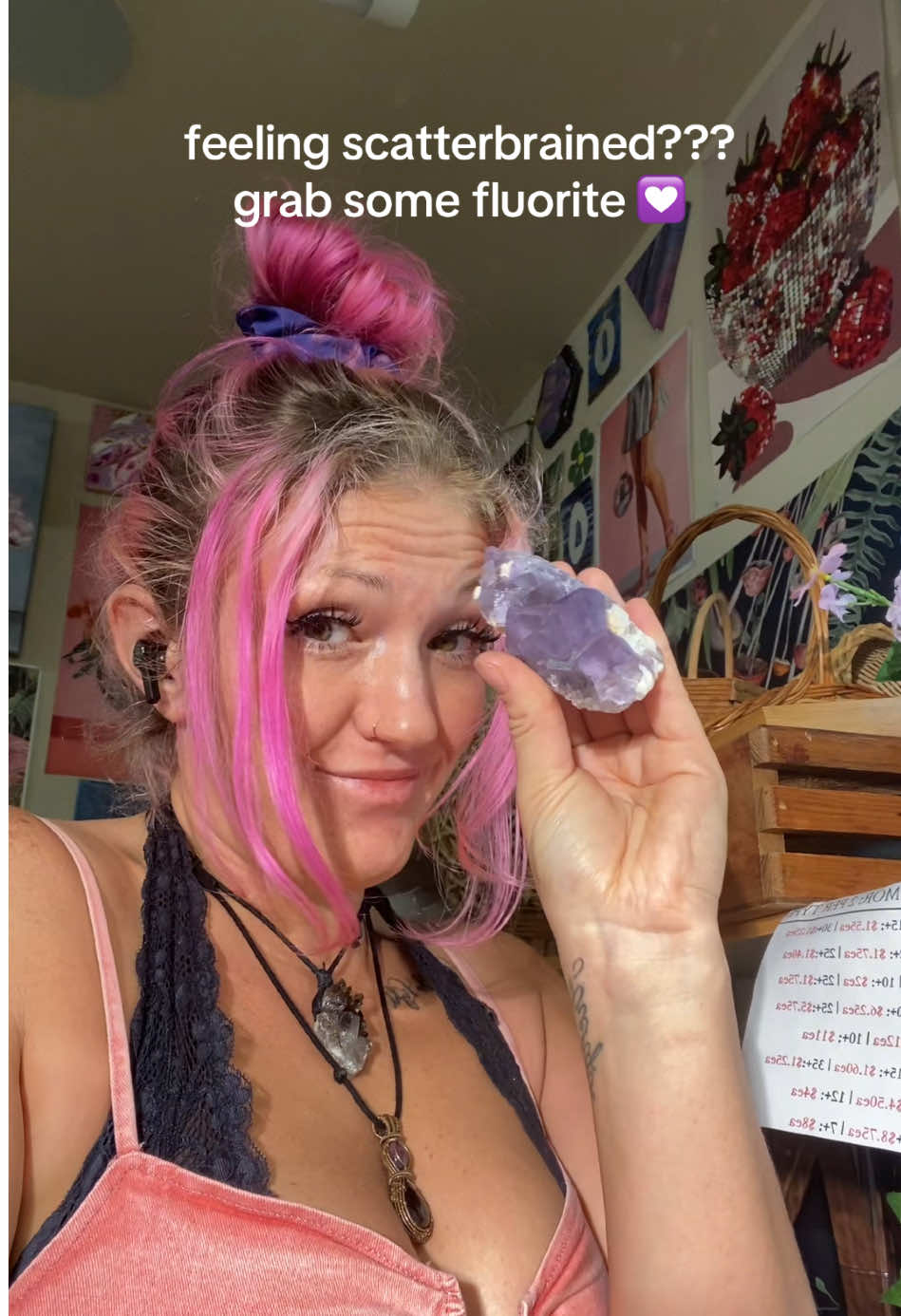 problem, i present you a solution 🤝 #fluorite #fluoritecrystal #crystalhealing #crystalwholesaler #crystalbusinessowner 