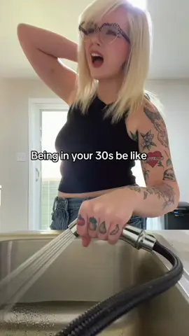 🤕🤕🤕 #30s #90s #millennial #millennialsoftiktok #fyf 