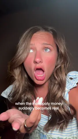 story time for another day for now I’ll enjoy today’s unexpected shopping and my inability to do math apparently 🤪🛍️ #trip #shopping #20something #travel #greece 