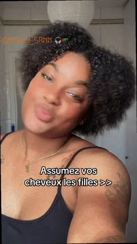 🤍. #cheveuxnaturels#crepus#cheveuxafro#cheveuxfrisés#CapCut 