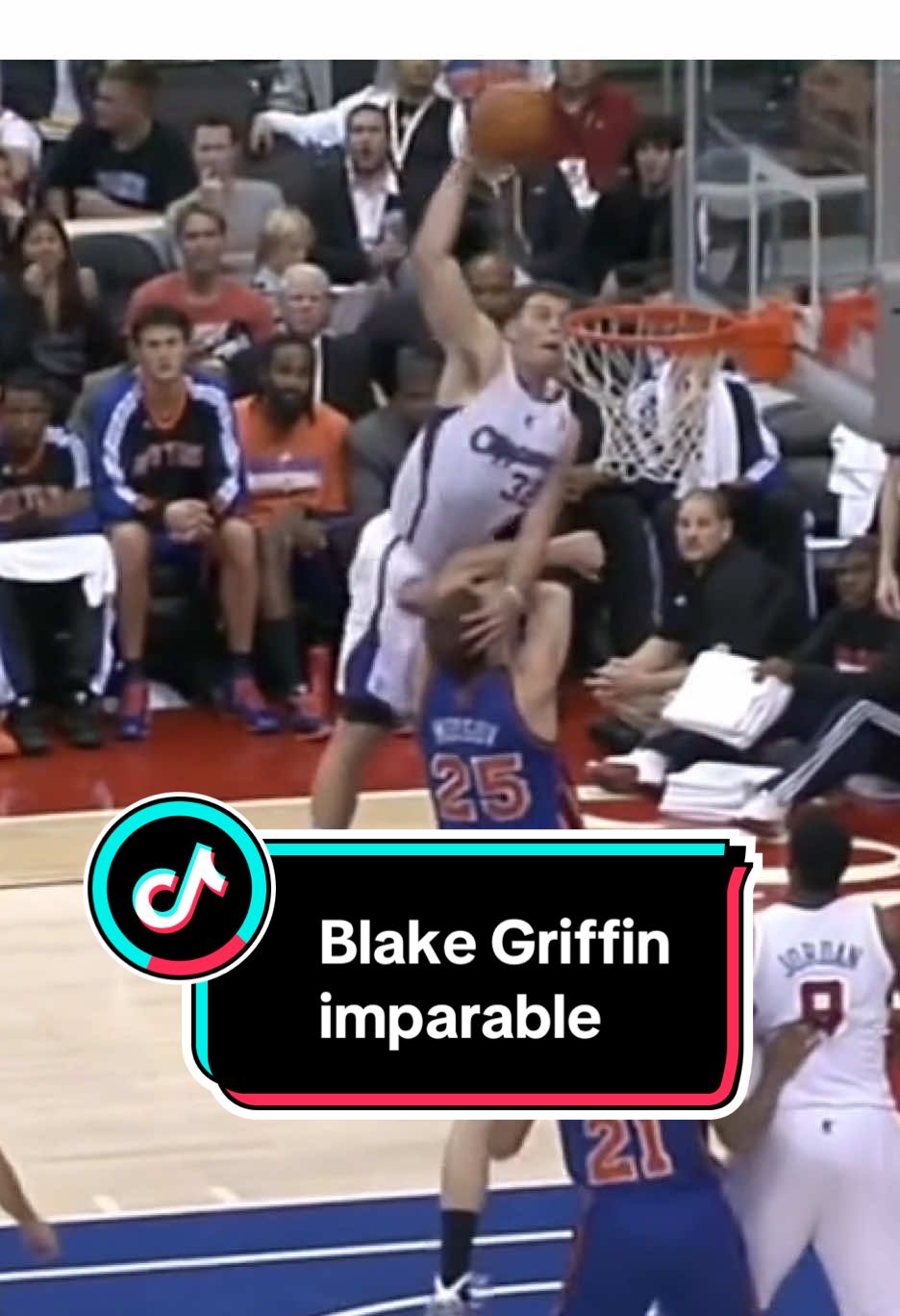 Blake Griffin y el arte de DUNKEAR  . . #NBA #dunk #blakegriffin #blake #clippers 