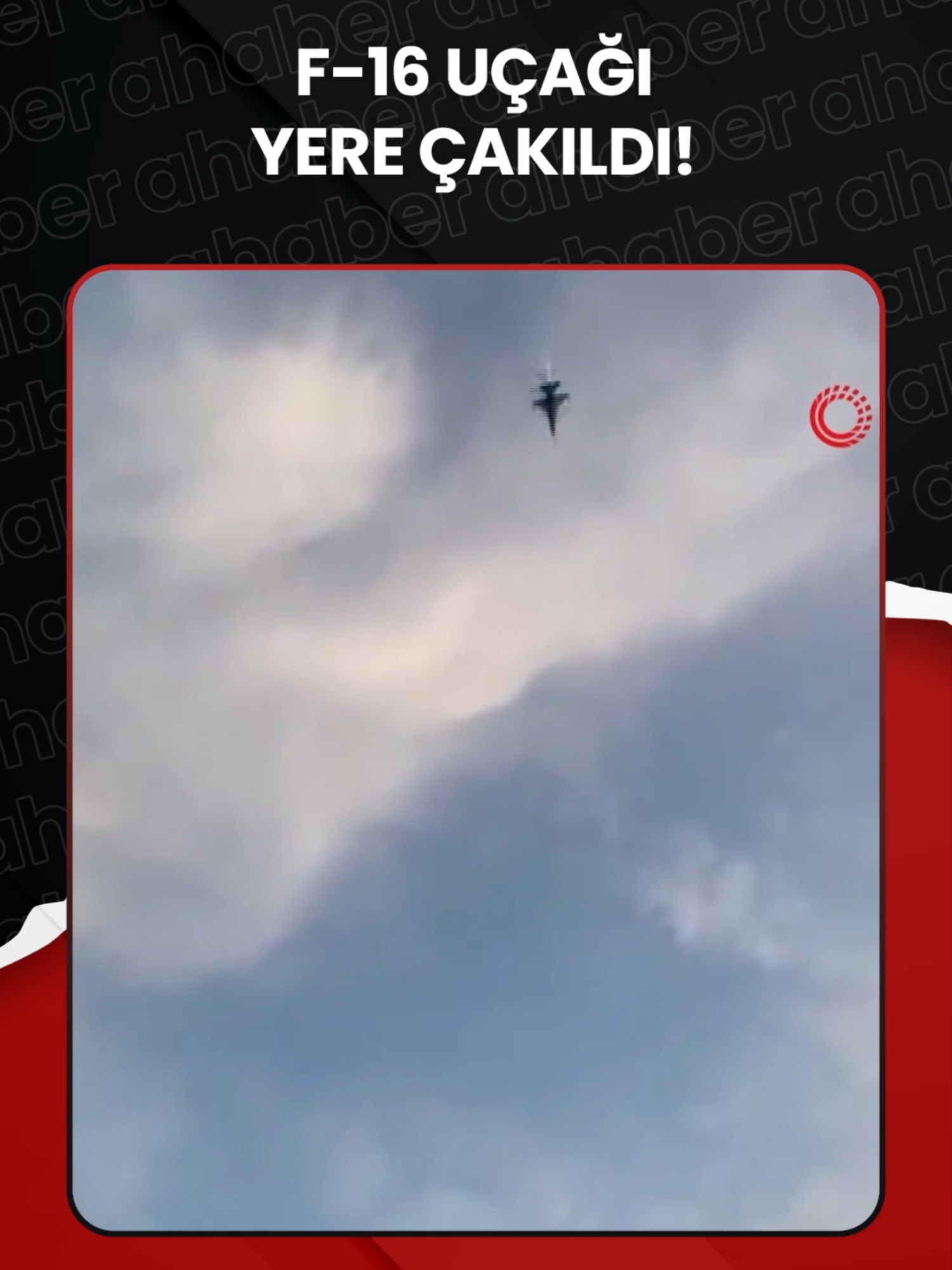 Polonya’da gösteri provası sırasında Polonya Hava Kuvvetleri’nin gösteri ekibinde yer alan bir F16 savaş uçağı yere çakıldı. Pilot kazada hayatını kaybetti. #gündem #haber