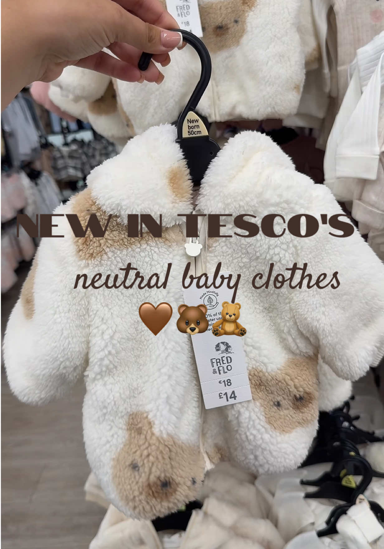 RUN don’t walk! Tescos have the cutest neutral bits in at the moment! I’m obsessed with them all! 🤎🐻🧸✨ #babyclothes #neutralbabyclothes #beigebaby #genderneutralclothing #fyp