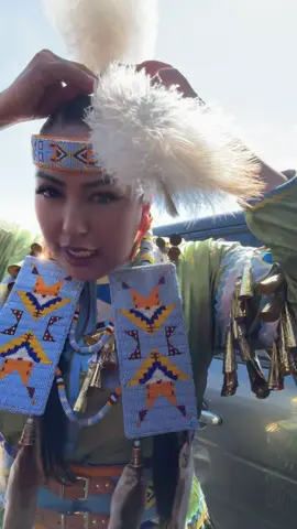 Powwow get ready with me ✨ Let’s visit, get ready for Grand Entry, and share a few tips from Auntie ❤️ #native #nativetiktok #powwow #jingledressdancer #jingledress 