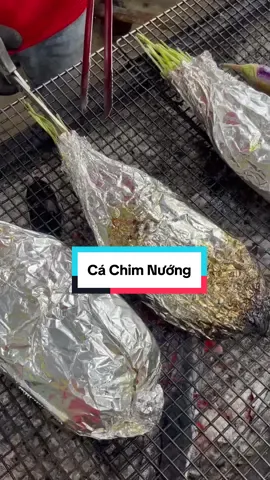 Món Cá 🐠🐠Chim nướng cùng xả cây + nước sốt sate hành tỏi. Tấ cả cuộn chặt bởi lớp giấy bạc. Cá mềm thơm vị xả nóng hổi. Cuốn thêm rau chấm kèm nưỡ mắm tỏi ớt🌶️🌶️  quá đỉnh 🥰#xuhuong #viral #haisancothyvungtau #quananvungtau #quananngon 